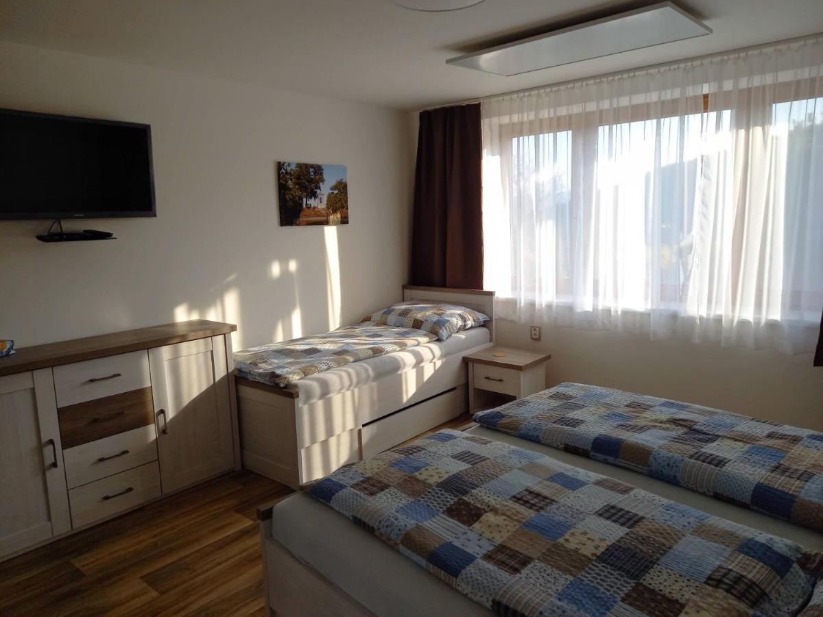 Apartmány 27 Němčičky Exterior foto