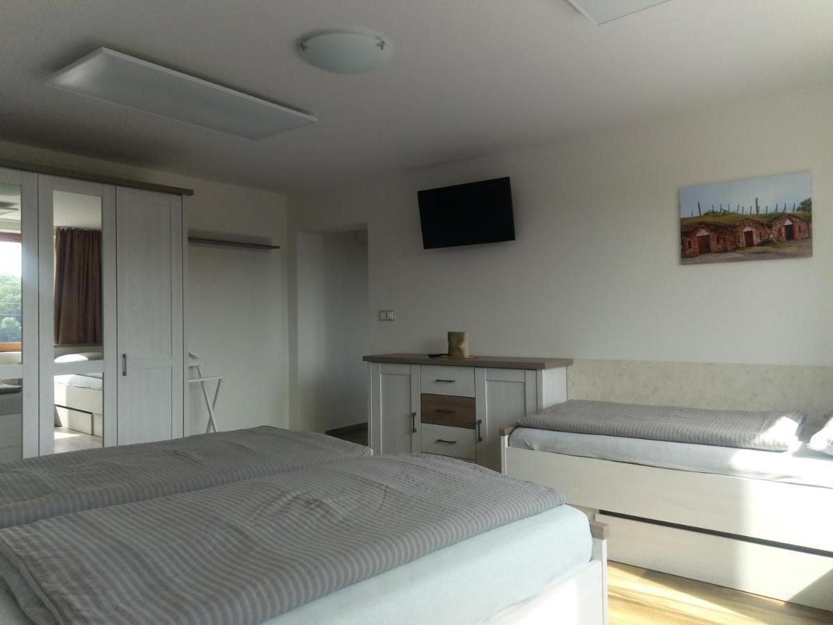 Apartmány 27 Němčičky Exterior foto