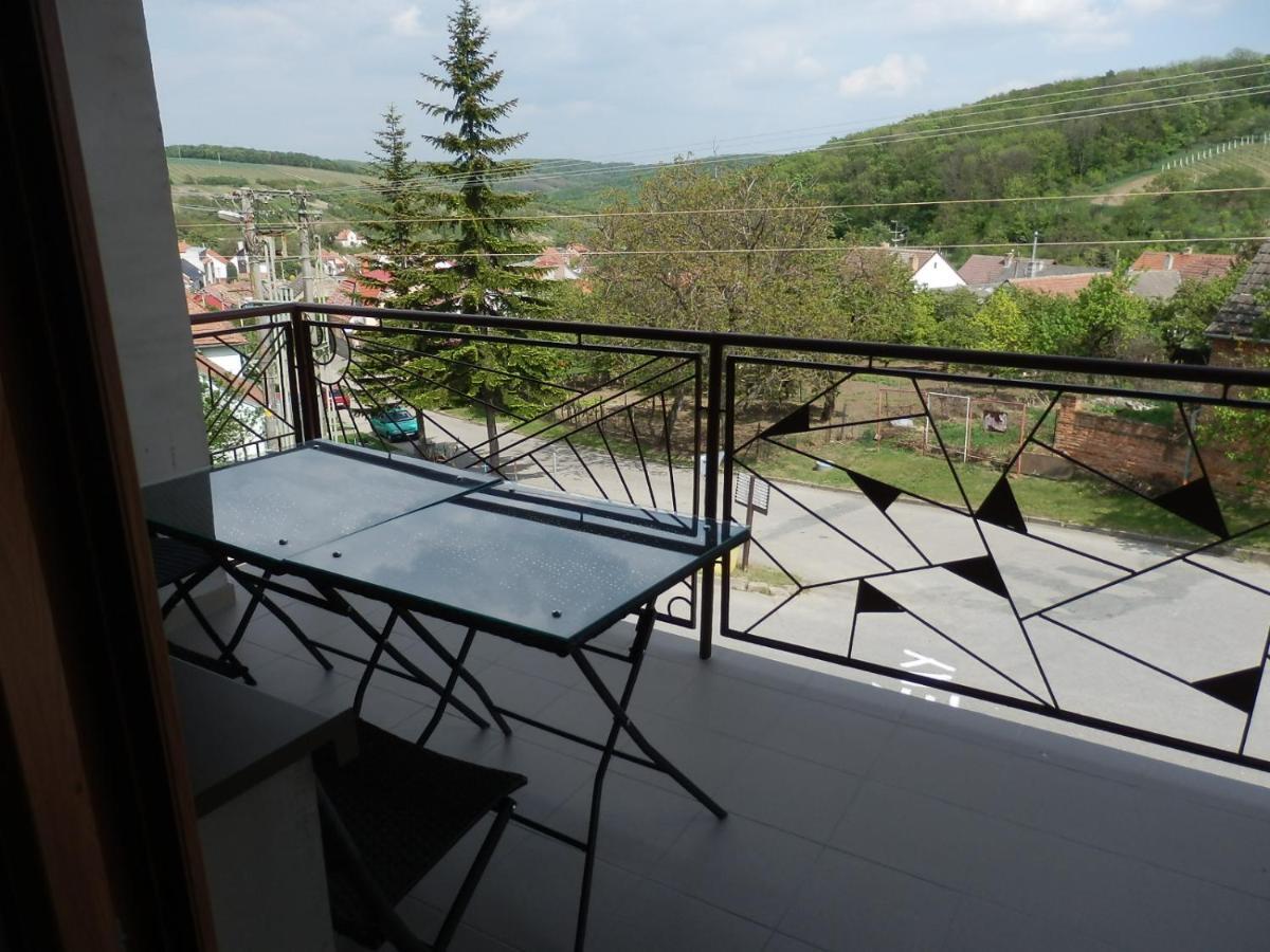 Apartmány 27 Němčičky Exterior foto